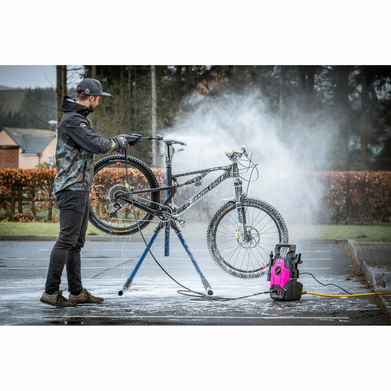 Muc-Off Pressure Washer Hochdruckreiniger Bundle – Bild 6