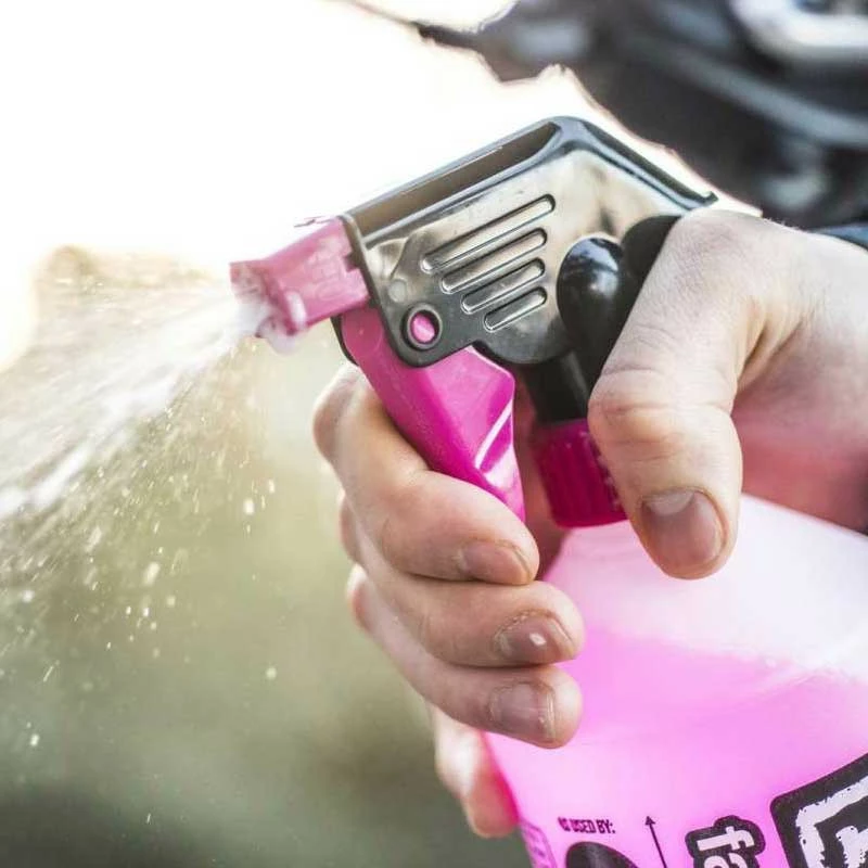 Muc-Off Nano Tech Bike Cleaner Fahrradreiniger 1000 Ml Inkl. Sprühkopf – Bild 2