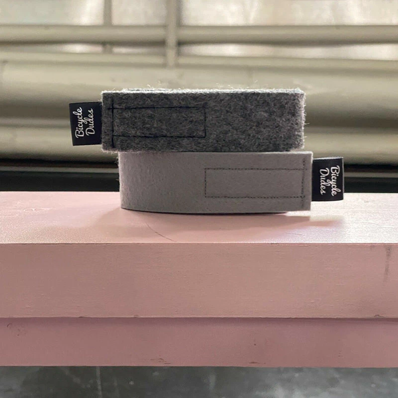 Bicycledudes Barni Reifen-Fixierung Aus Filz Für Fahrrad Wandhalterungen - Hellgrau – Bild 4