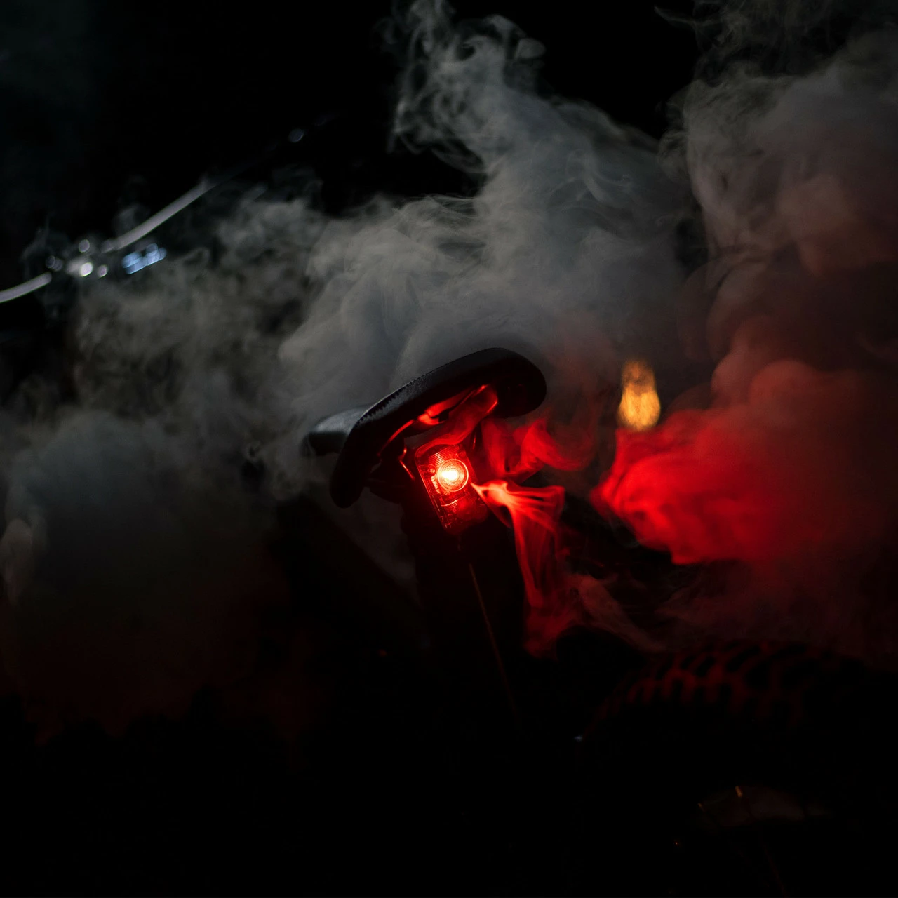 Lupine ROTLICHT StVZO Phantom (Grau) – Bild 6